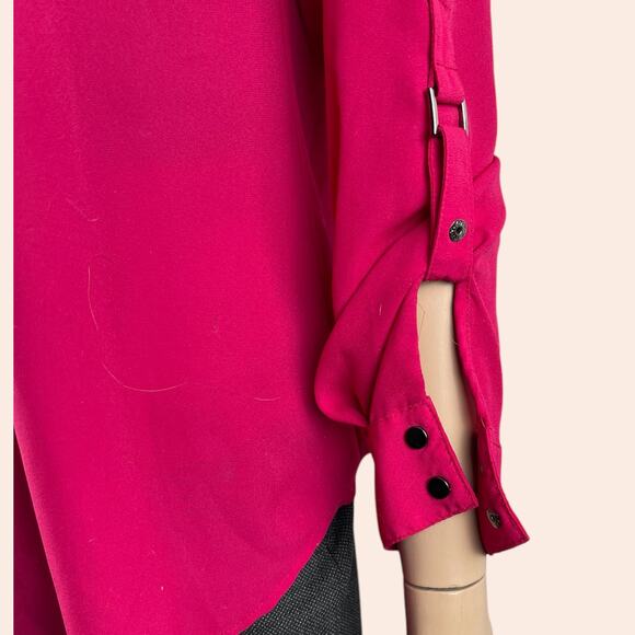 Pink Adrianna Papell Blouse Size Small V Neck Long Sleeve Roll Tab Black Snap - Picture 7 of 7
